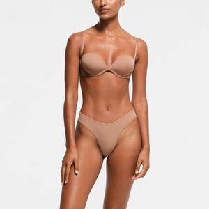 Skims Multi-Way Bra Underwire Bra 32DD Sienna